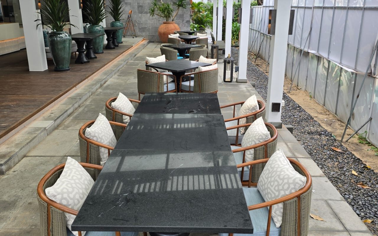 FF&E – BEACH FRONT RESTAURANT