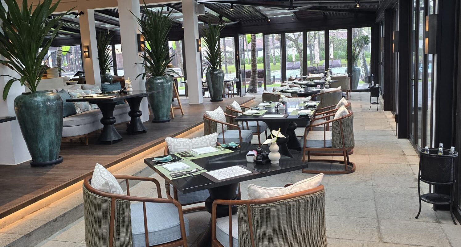 FF&E – BEACH FRONT RESTAURANT