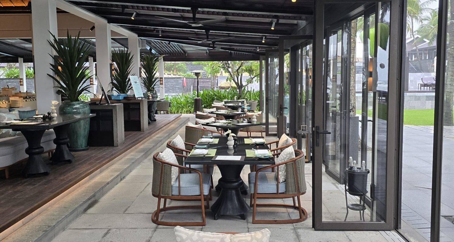 FF&E – BEACH FRONT RESTAURANT