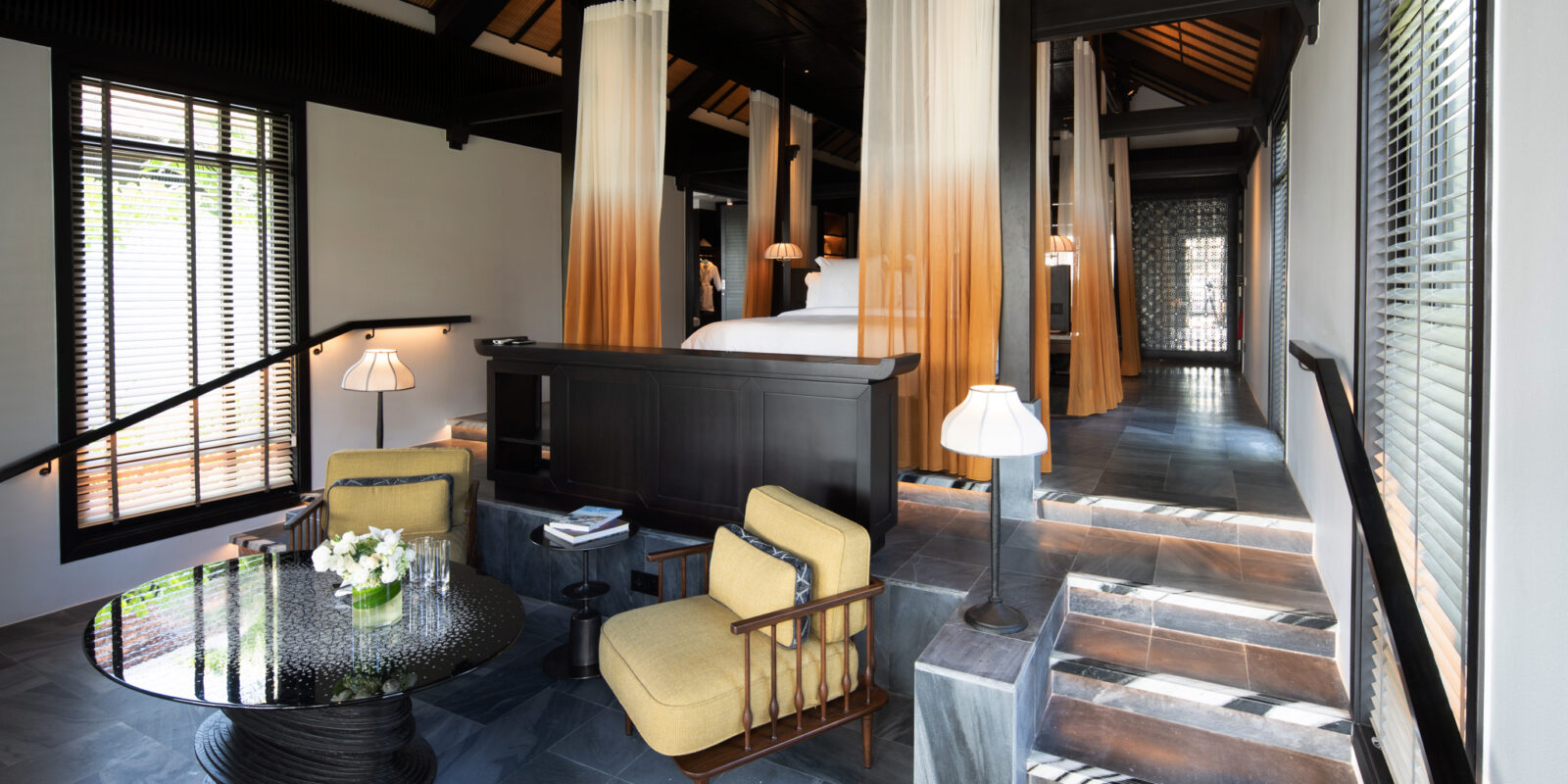 VILLA LIVING ROOM